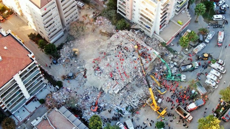 İzmir'de deprem 